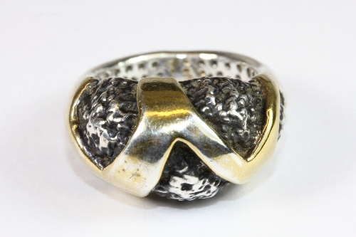 .925 silver marcasite and mother of pearl ring (N.5) and a heavy .925 silver and gilt ring (S)