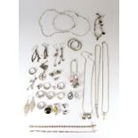 A bag of mixed silver and other jewellery