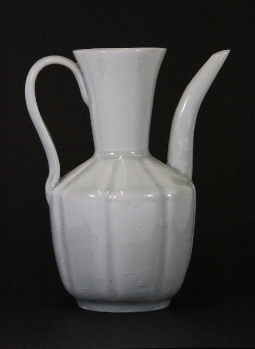 A fine Chinese Qingbai porcelain wine ewer, H 14cm - Image 2 of 3