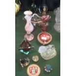 A mixed lot of art glass, including Mura