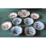 A Chinese Imari octagonal dish, 3 similar, smaller dishes and a set of 5 Chinese blue and white
