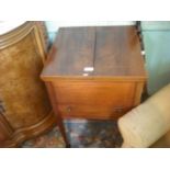 An Edwardian mahogany and strung worktable with double hinged lid, 48cm wide.