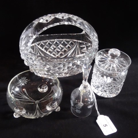 Four pieces of glass, to include: a decorative bell with acid etched decoration, - Image 3 of 3