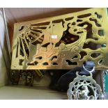 A quantity of brassware to include, an Arts & Craft trivet depicting a Viking ship, horse brasses,