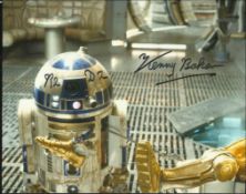 Kenny Baker Lovely colour 8x10 photograph of the famous little droid R2D2 from Star Wars autographed