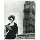 Margaret Thatcher Lovely black and white 8x10 photograph autographed by the late great Margaret