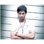 Enrique Iglasias 10x8 photo of Enrique, signed by him in London, 2014 Good condition