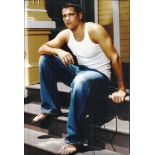 Jesse Metcalf signed colour 12x8 photo. Good condition