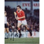 MANCHESTER UNITED 8x10 inch photo hand signed by former Manchester United striker Joe Jordan. Good