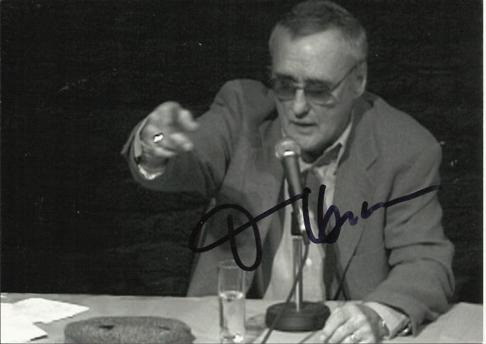 Dennis Hopper signed 6 x 4 b/w photo at press conference. Good condition