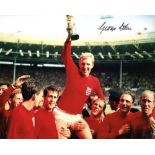 1966 World Cup-8x10 photo signed by 1966 hero George Cohen, pictured celebrating Englands 1966 World