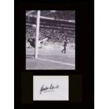 World Cup 1970. Gordon Banks. A signature of England goalkeeper Gordon Banks with a picture of his