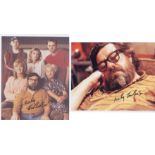 The Royle Family - Ricky Tomlinson. A pair of signed 10 x 8 inch photos of Ricky Tomlinson in