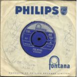 Merseybeats signed to sleeve of their 45rpm record Wishing and Hoping. Signed by John Banks, Tony