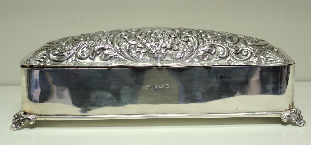 An Edwardian silver dressing table or glovebox, by T H Hazlewood & Co, Birmingham 1907, the plain - Image 3 of 6