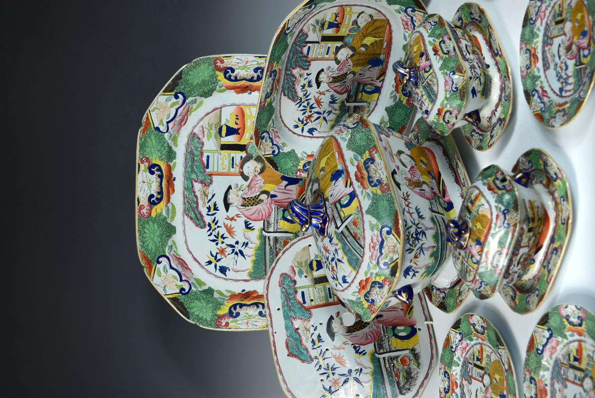 An early 19th century Mason's Ironstone part service, each piece decorated with a mandarin taking - Image 2 of 9