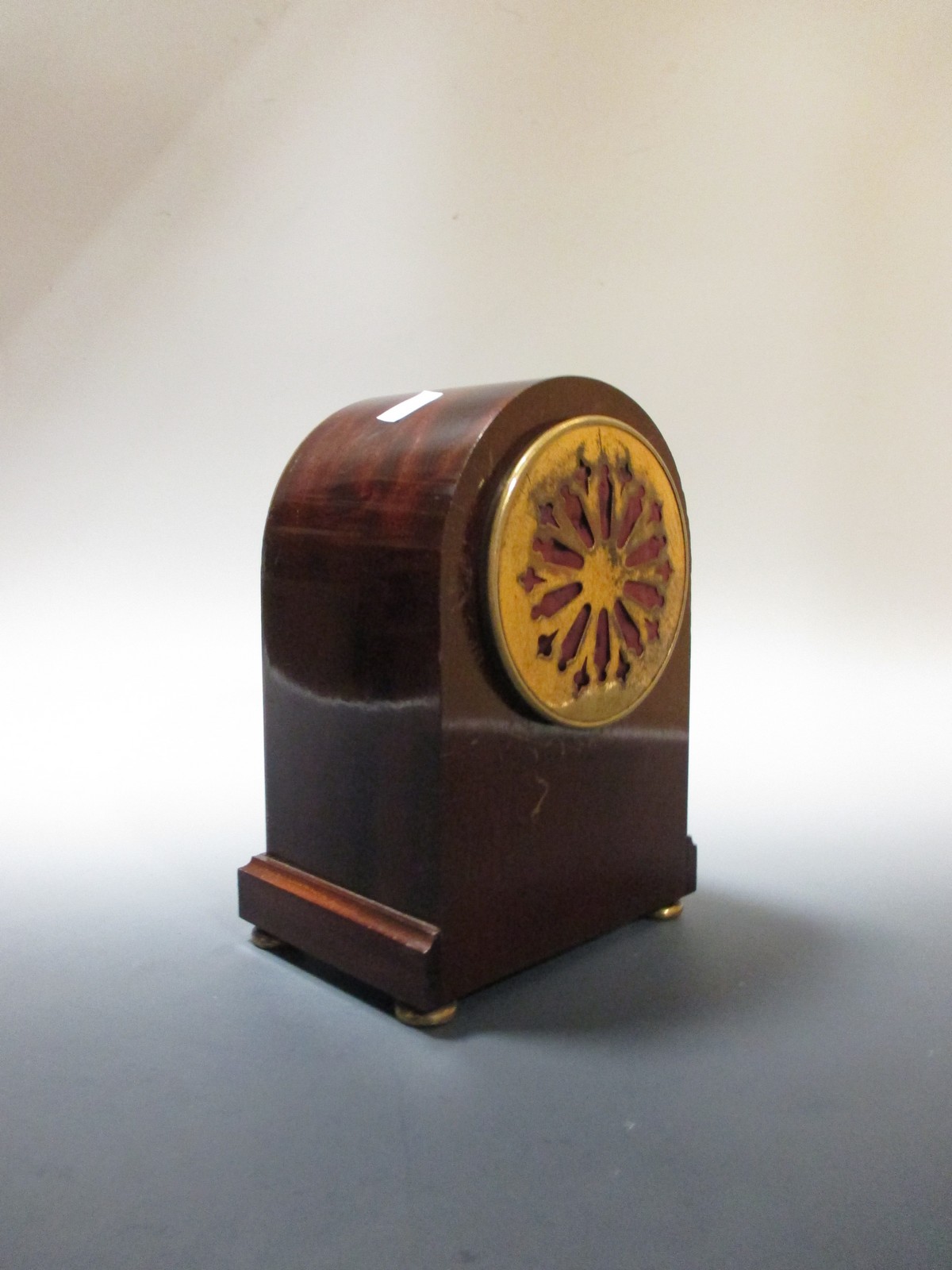 Two arched case mahogany mantel clocks and an oak mantel clock (3) - Bild 2 aus 5