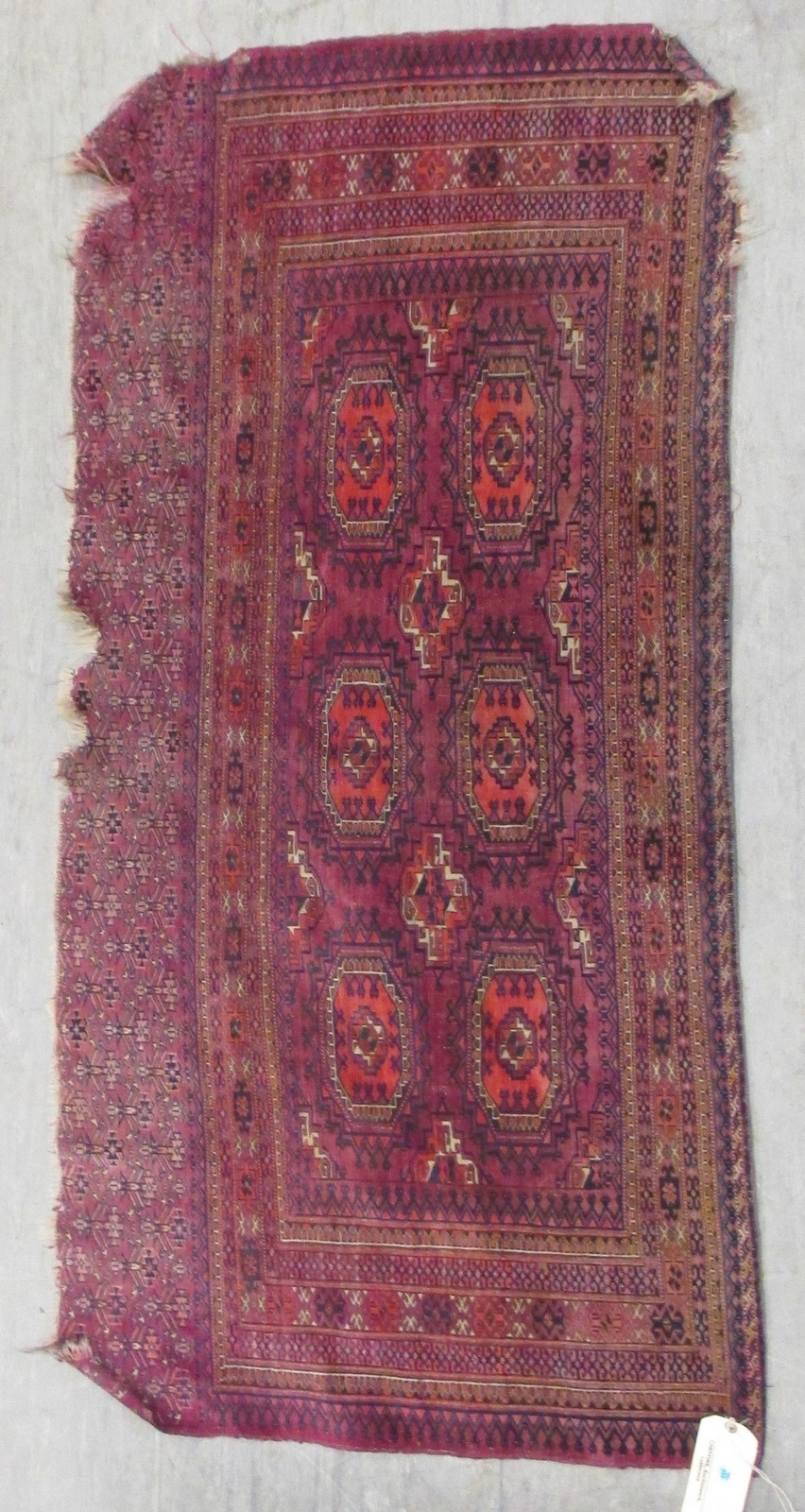 A Tekke turkman rug, 153 x 77cm