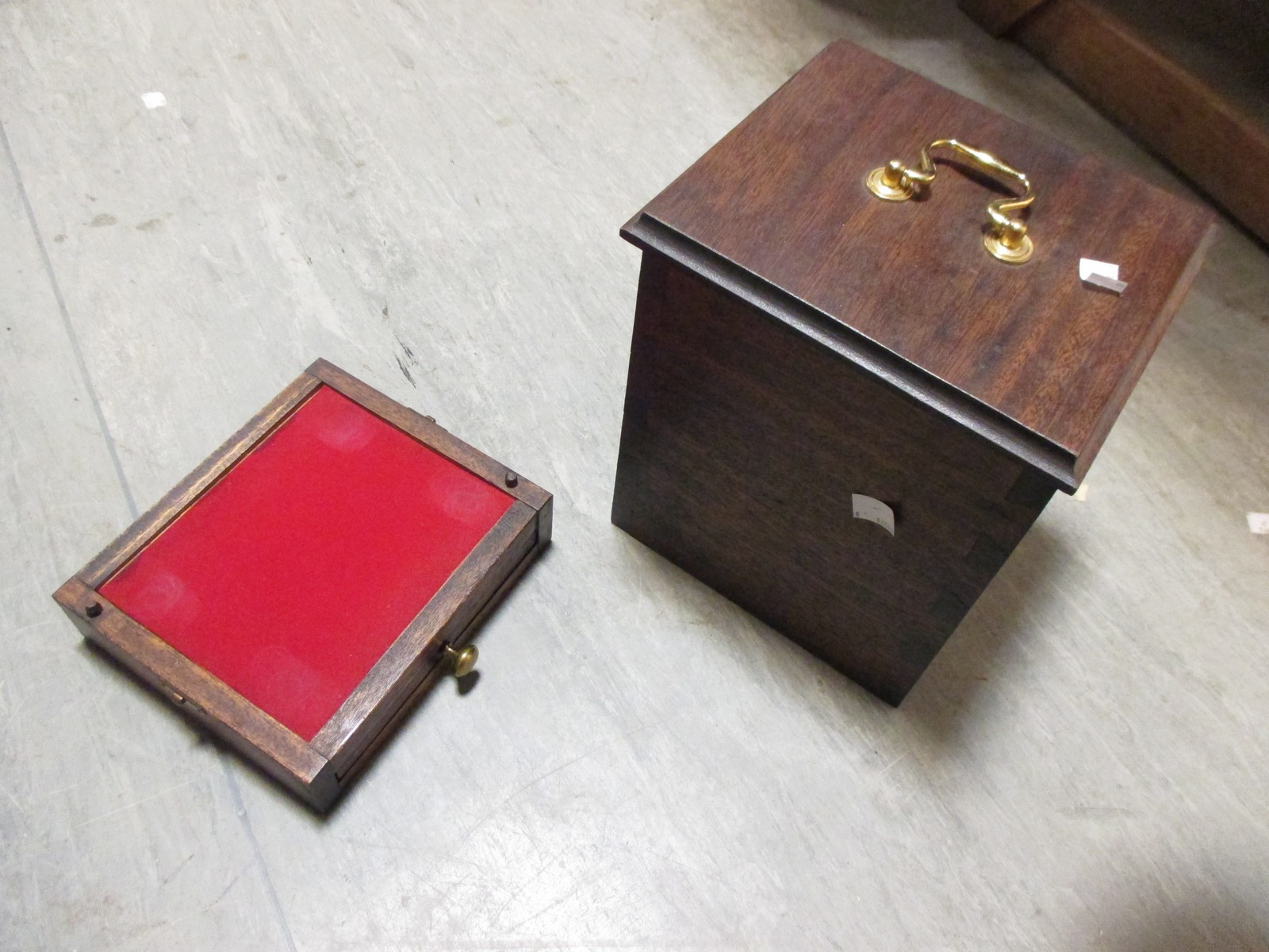 Two arched case mahogany mantel clocks and an oak mantel clock (3) - Bild 3 aus 5