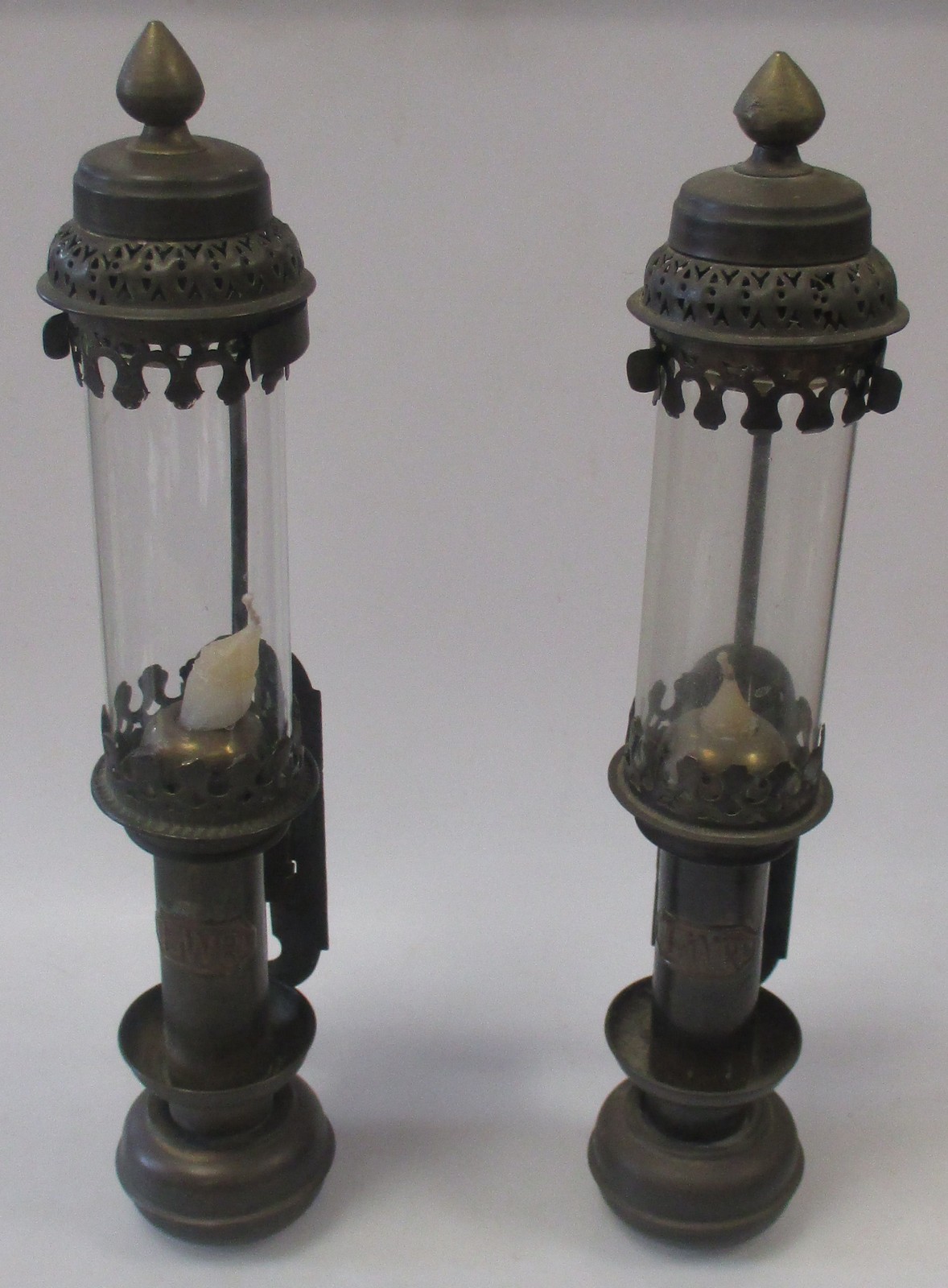 A pair of GWR carriage lamps