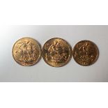 Two gold sovereigns 1927 and 1930, and a 1925 half sovereign (3)