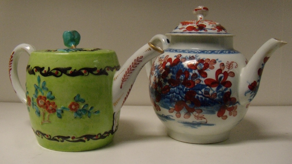 A Worcester green ground tea pot and cover and another blue and white later over painted (4)  The - Image 2 of 3