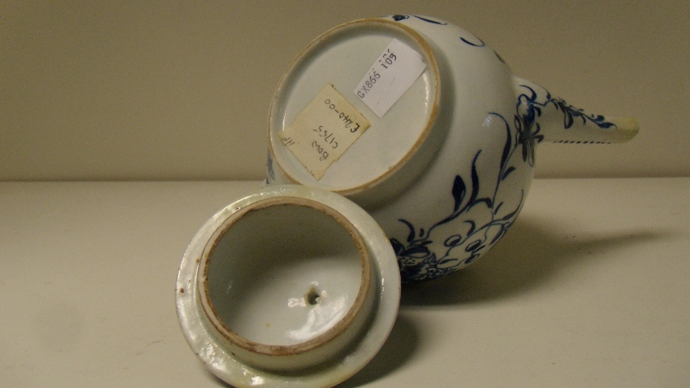 A Bow blue and white tea pot and cover (2)  The rims of both the cover and pot have restoration as - Image 4 of 4