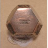 A Tiffany silver hexagonal shaped pill box, approx 4cm wide, 1.6oz