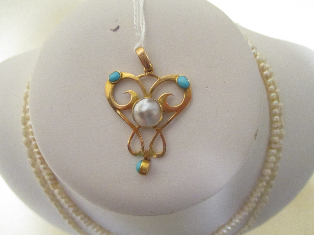 An Art Nouveau 15ct turquoise and pearl pendant and two pearl necklaces (3) - Image 3 of 3