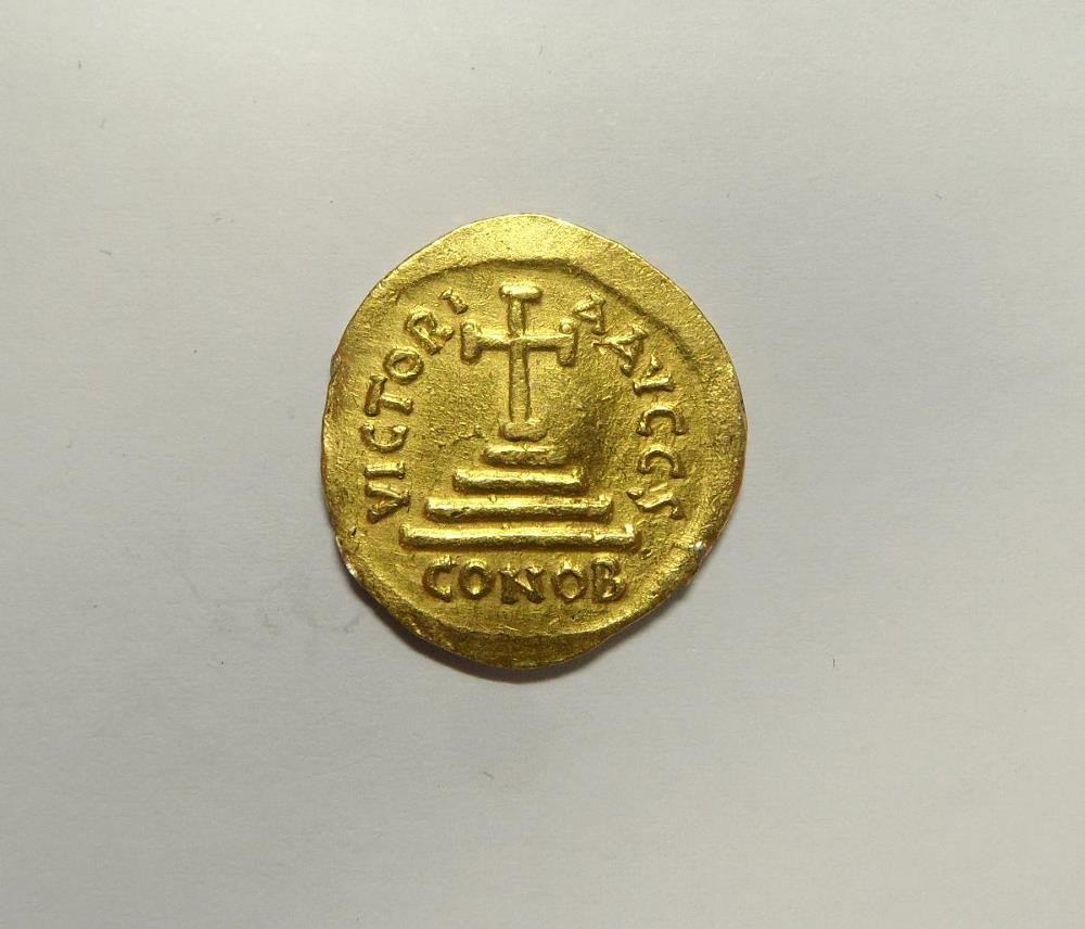 Gold Solidus - Emperor Tiberius II Constantine (578-582AD), Conob, 4.4gm together with a Hadrian - Image 2 of 2