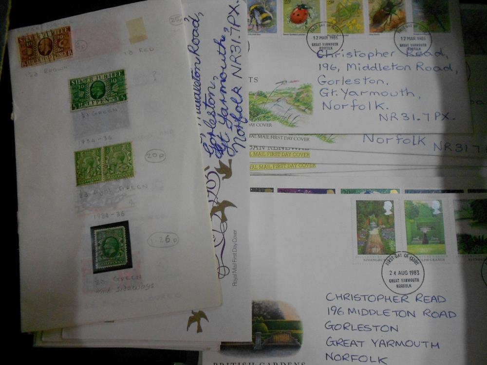 A box containing GB & World in two stock books and First Day Covers - Image 4 of 4