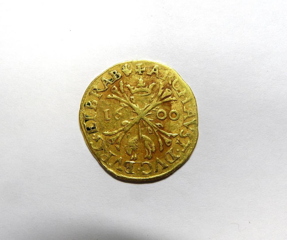 A 1600 gold coin, Brabant, Albert and Elizabeth gold Albertina d'or - Image 2 of 2