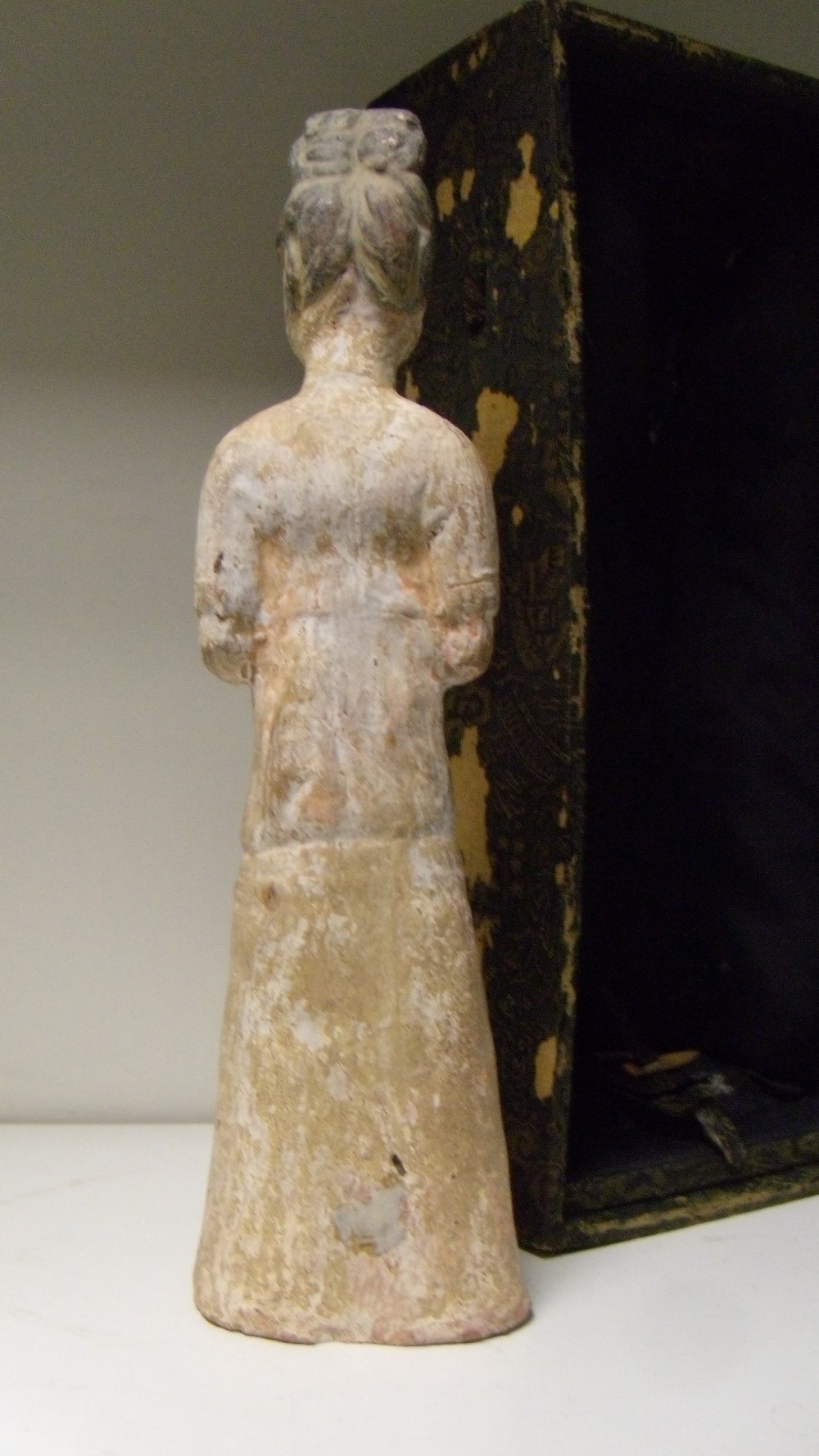 A pottery lady, possibly Tang, she stands with her hands clasped over a scarf before her waist, - Image 2 of 3