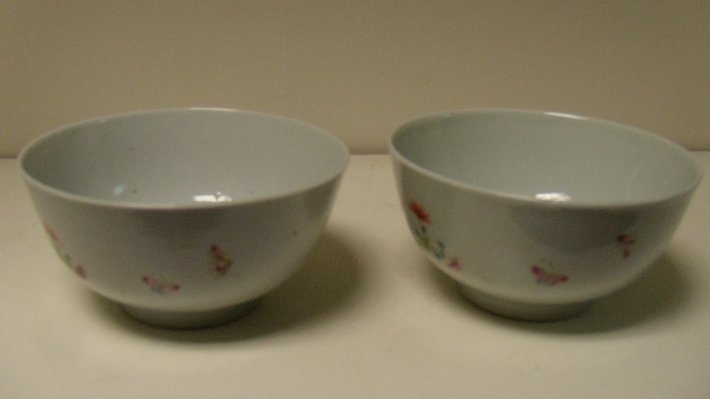 A pair of famille rose bowls, six character marks of Guangxu, each painted on the exterior with - Image 2 of 4