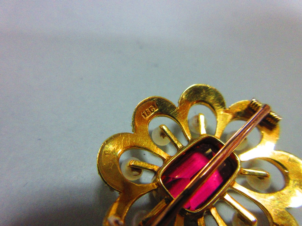 A pink tourmaline, pearl and seed pearl brooch, the rectangular cushion cut rose pink tourmaline - Image 3 of 4