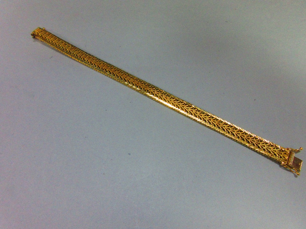 An Austrian 14ct gold bracelet, the delicate pierced polished and textured ribbon band, width 1cm, - Image 4 of 5