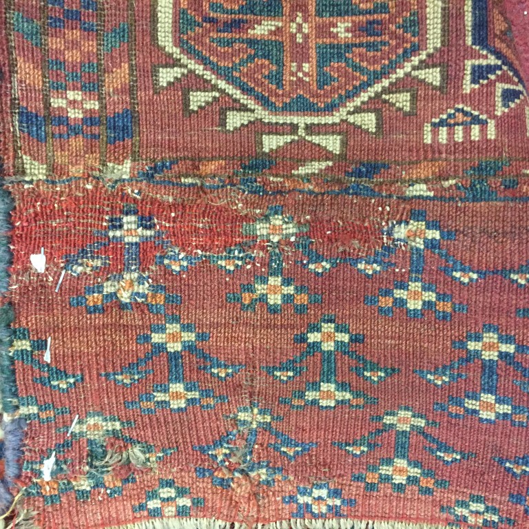 A Tekke Turkman carpet, 281 x 186cm (110 x 73in) Repairs to the corners and one small length of - Image 4 of 7