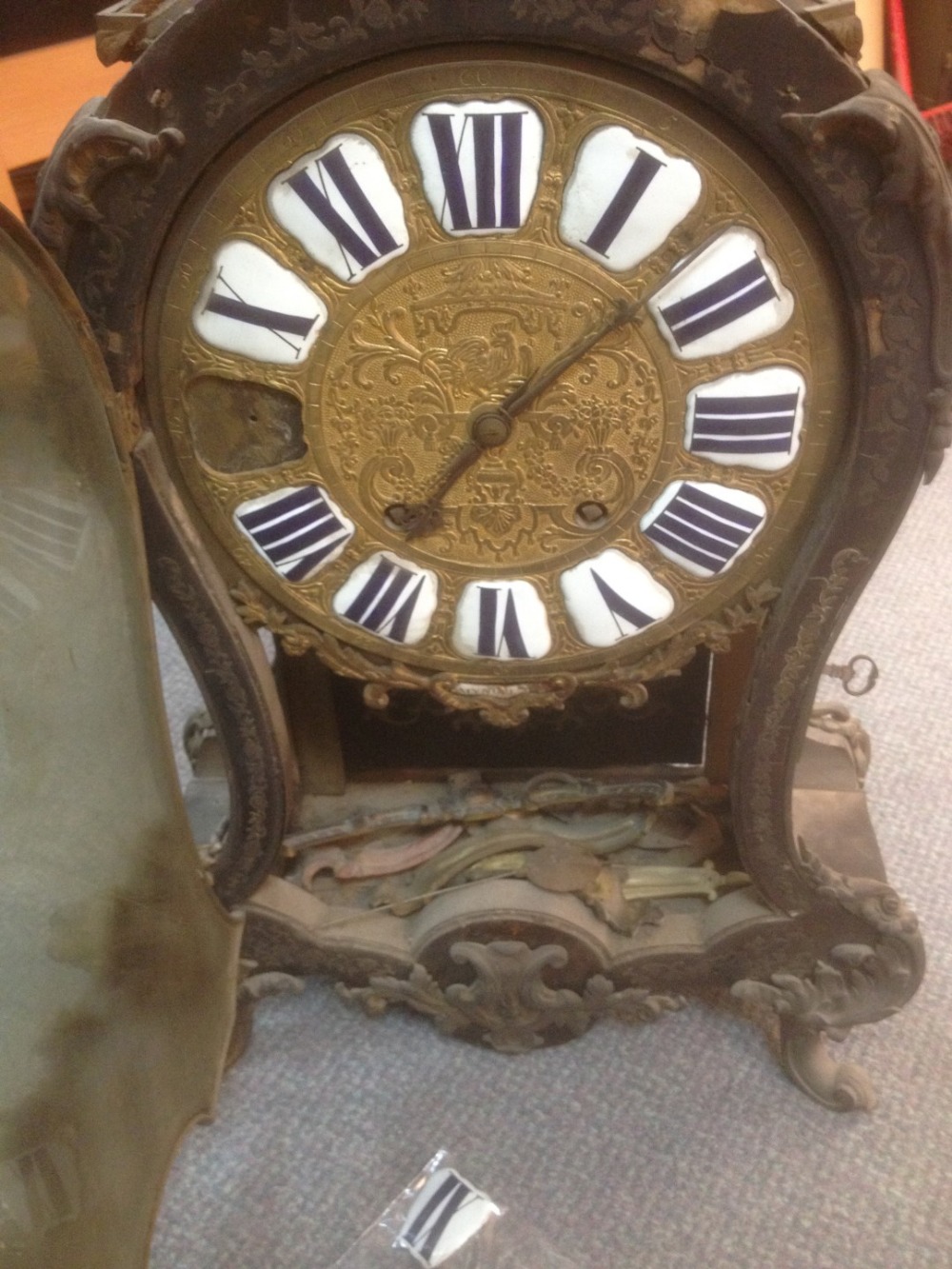 A French 18th century Boullework mantel clock, the waisted case with gilt metal mounts, enamelled - Image 2 of 6