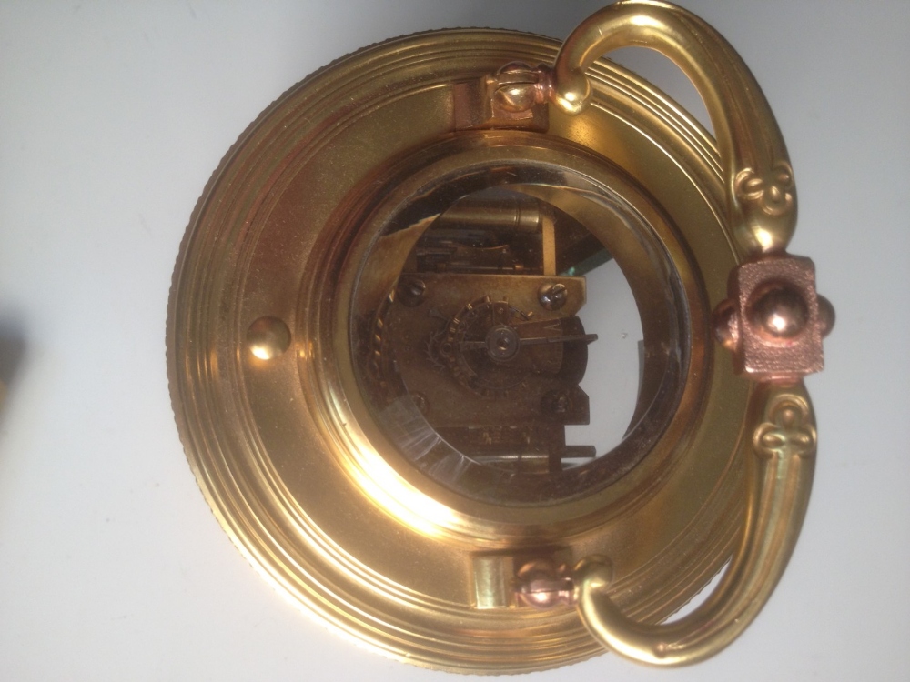 A French cylinder shaped gilt brass repeating carriage clock, circa 1900, the circular silvered dial - Image 6 of 6