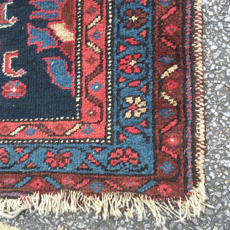 A Hamadan rug, 197 x 136cm (77 x 53in) Good colours, low, but even pile - Image 6 of 6