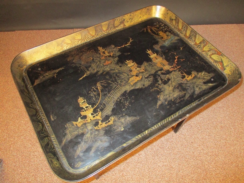 A Regency black lacquer galleried tea tray on a modern stand, decorated in gilt with Chinoiseries 59 - Image 2 of 3