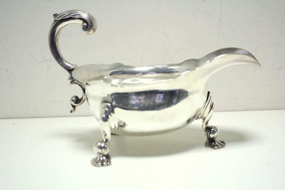 A pair of George II silver sauce boats, by John Swift, London 1741, each of oval shape with cut - Image 2 of 6