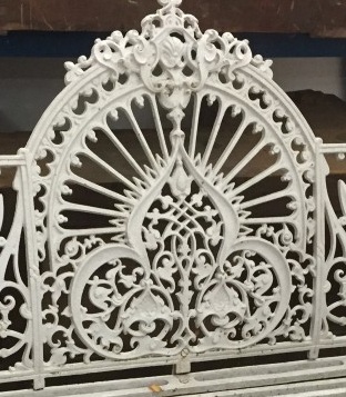 A Coalbrookdale cast iron garden seat, circa 1860 a design with strong Indian influence, profusely - Image 2 of 2