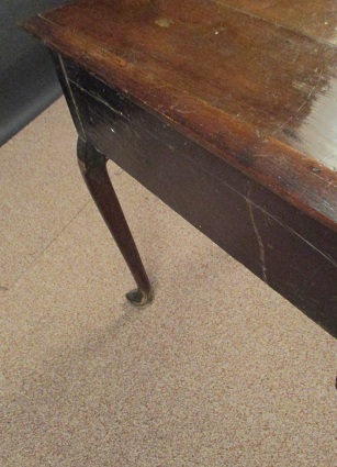 A Queen Anne oak lowboy, fitted one drawer, brass plate handles, fret carved frieze with central - Image 3 of 6