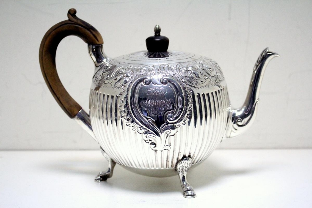 A Victorian silver three piece teaset, by Charles Stuart Harris, London 1878, the teapot of globular - Image 2 of 7