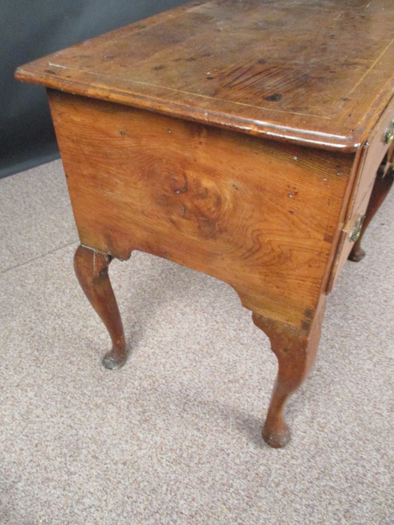 An early 18th century oak lowboy, boxwood line inlaid border decoration, fitted one long and two - Image 3 of 5