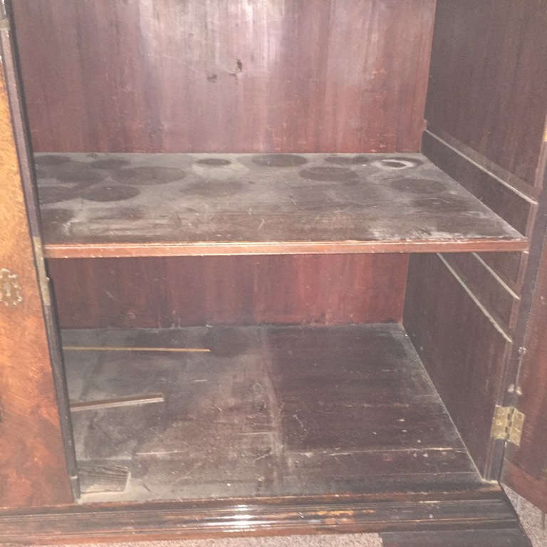 An early George III mahogany cabinet, with swan neck pediment above two glazed doors and panelled - Image 4 of 4