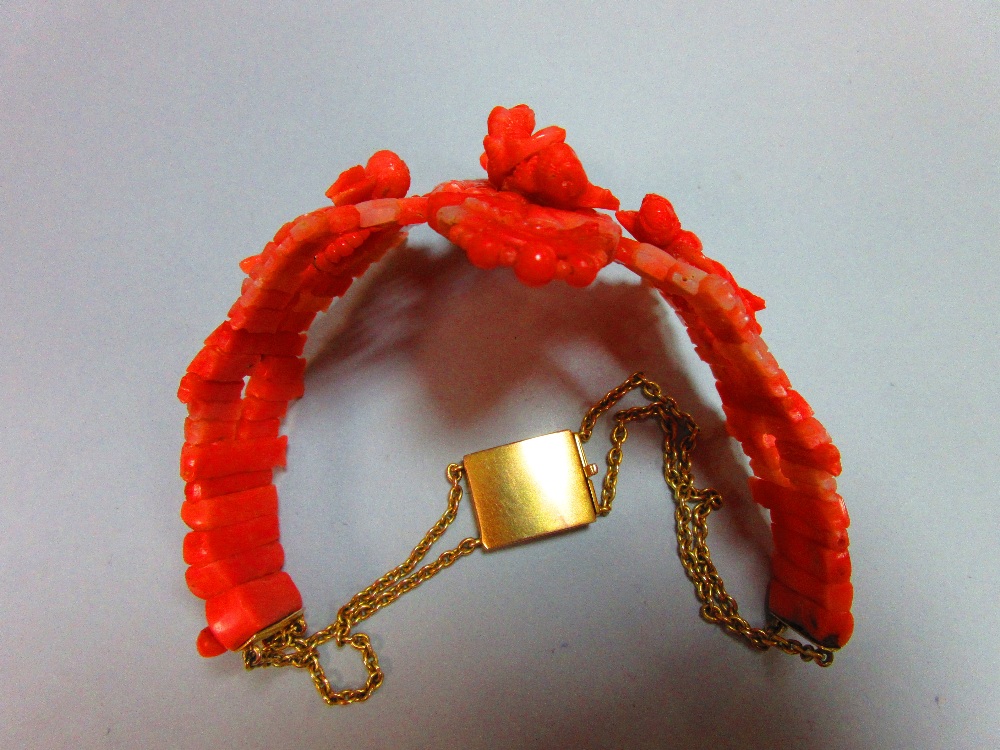 An Italian carved coral choker, designed with a central long oval feature with a fully modelled - Image 4 of 5