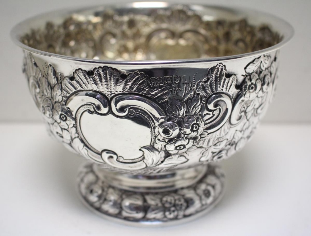 A small matched graduated pair of Edwardian silver rose bowls, one by Charles Stuart Harris, - Image 5 of 6