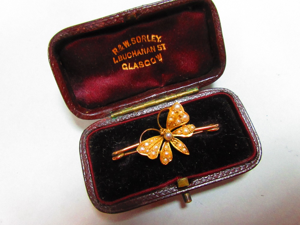 Two Victorian seed pearl pin brooches, the first of hallmarked 15ct gold with realistically modelled - Image 4 of 5